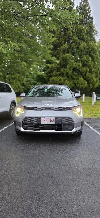 Hertz Car Rental - Hartford - New Britian Avenue Picture 7