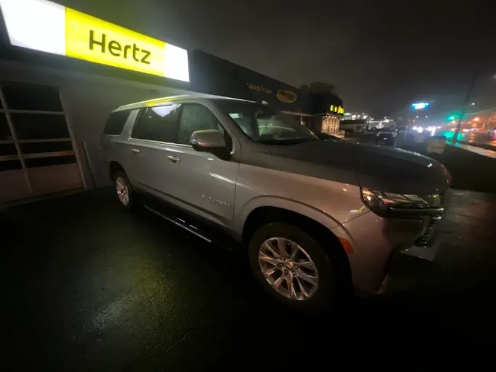 Hertz Car Rental - Hartford - New Britian Avenue Picture 8