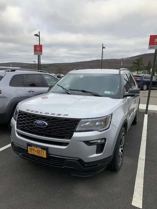 Avis Car Rental Picture 1