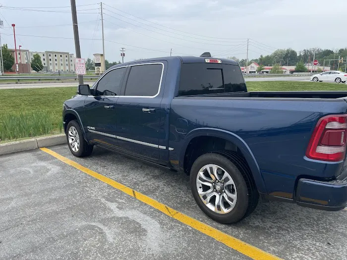 Avis Car Rental Picture 7