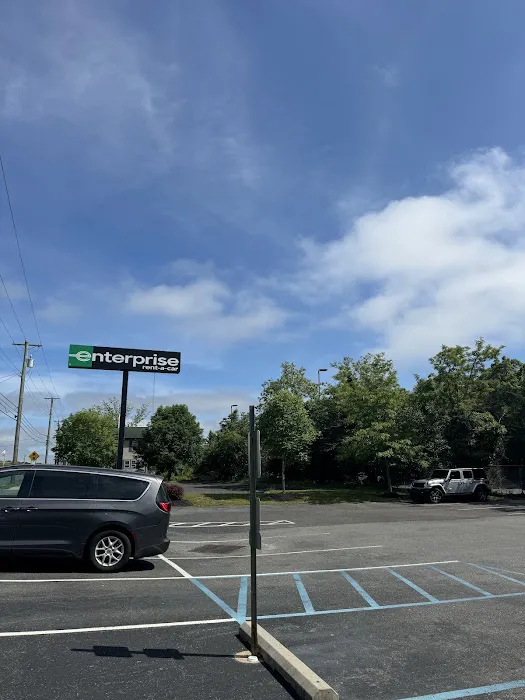 Enterprise Rent-A-Car Picture 3