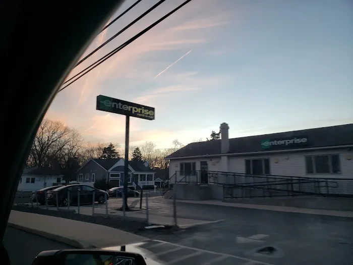 Enterprise Rent-A-Car Picture 3