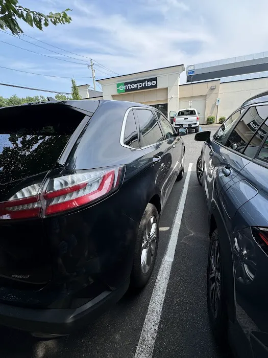 Enterprise Rent-A-Car Picture 2