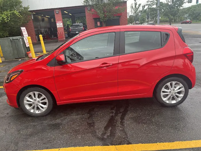 Enterprise Rent-A-Car Picture 9