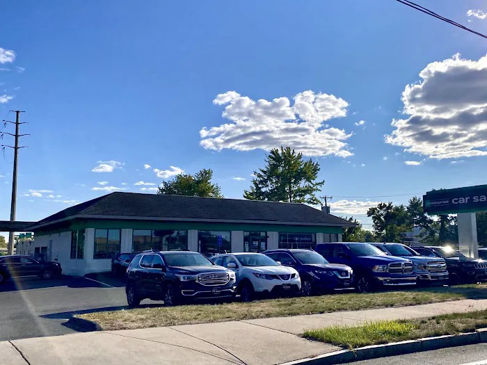 Enterprise Rent-A-Car Picture 2