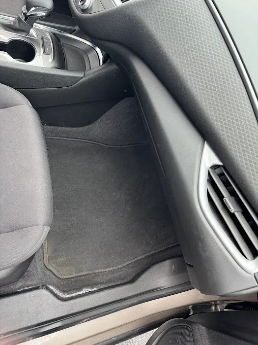 Hertz Car Rental - Mechanicsburg - Carlisle Pike Picture 3