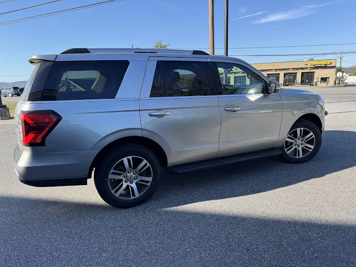 Enterprise Rent-A-Car Picture 10