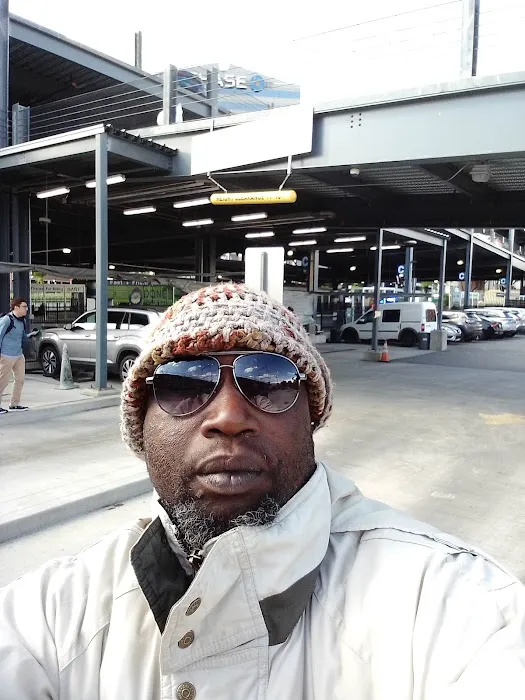 Enterprise Rent-A-Car Picture 1