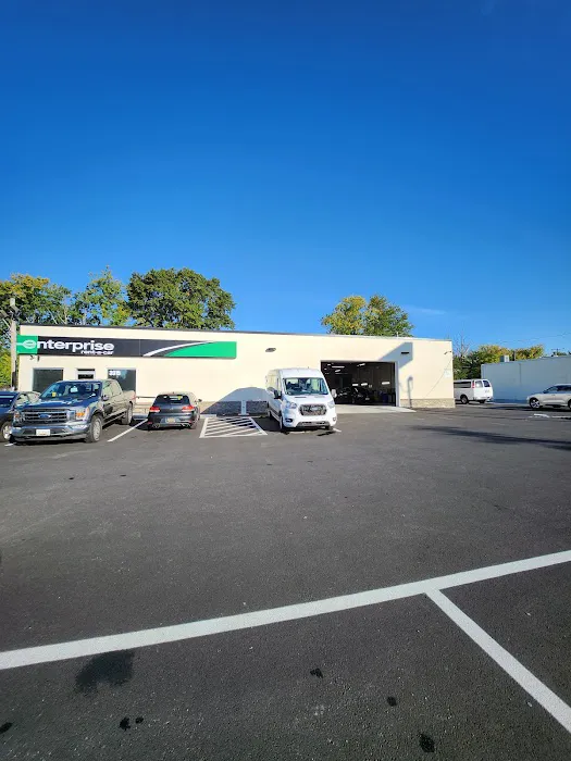 Enterprise Rent-A-Car Picture 3