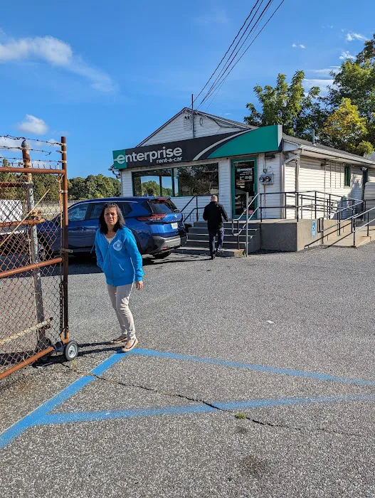 Enterprise Rent-A-Car Picture 7