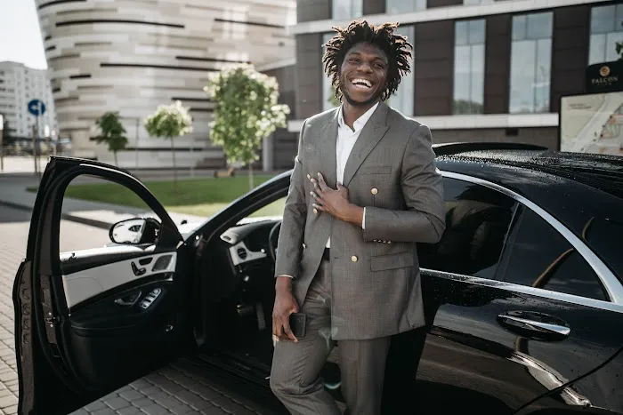 Hartford VIP Car Rental Picture 2