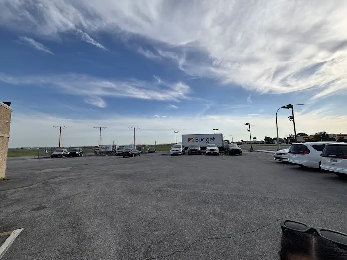 Budget Car Rental Picture 1