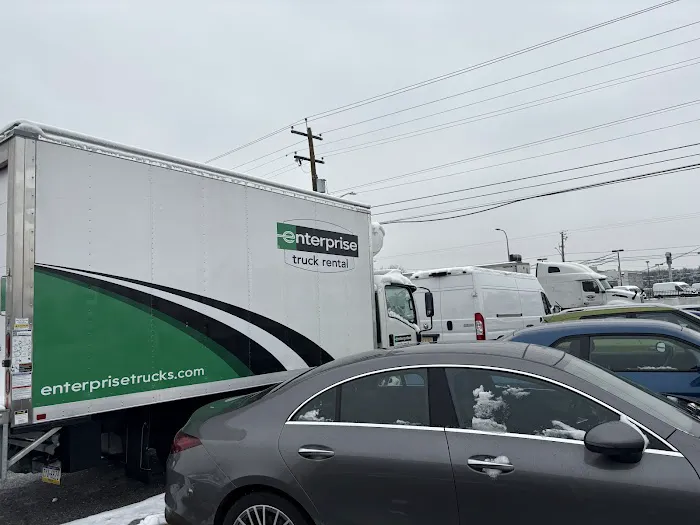 Enterprise Rent-A-Car Picture 8