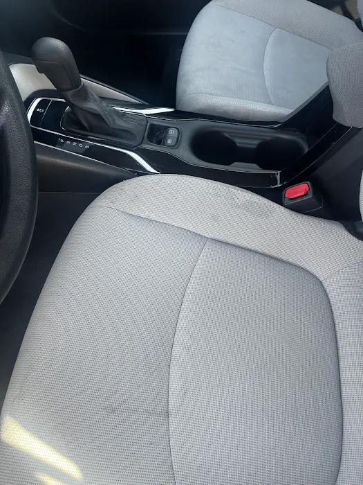 Hertz Car Rental - Smithtown - East Jericho Turnpike Picture 3