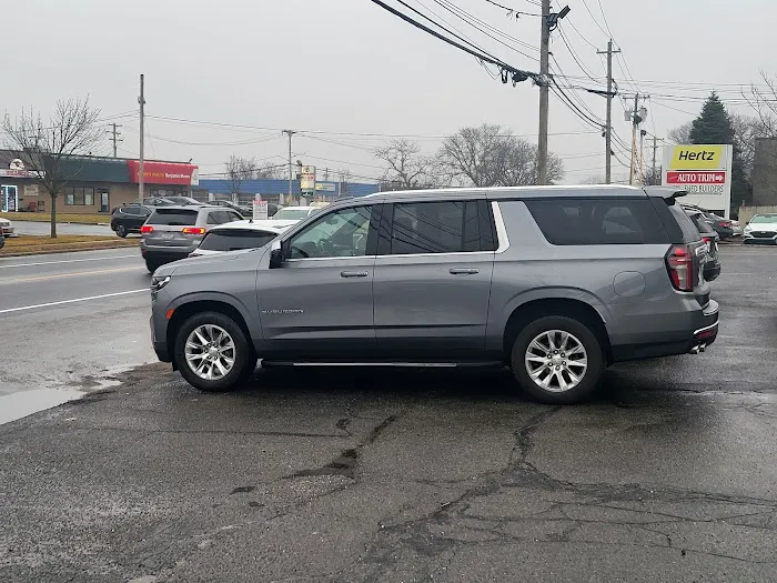 Hertz Car Rental - Smithtown - East Jericho Turnpike Picture 9