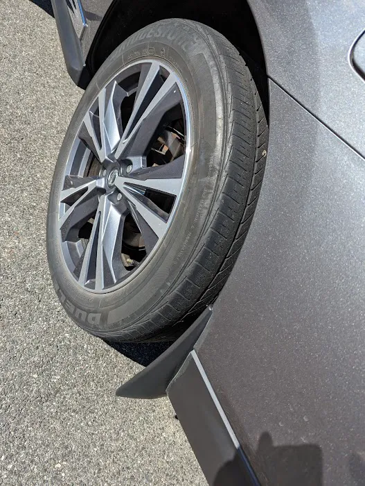 Avis Car Rental Picture 9