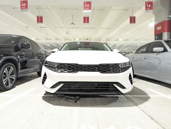 Avis Car Rental Picture 7