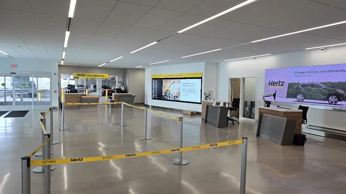 Hertz Car Rental - Windsor Locks - Bradley International Airport (BDL) Picture 1