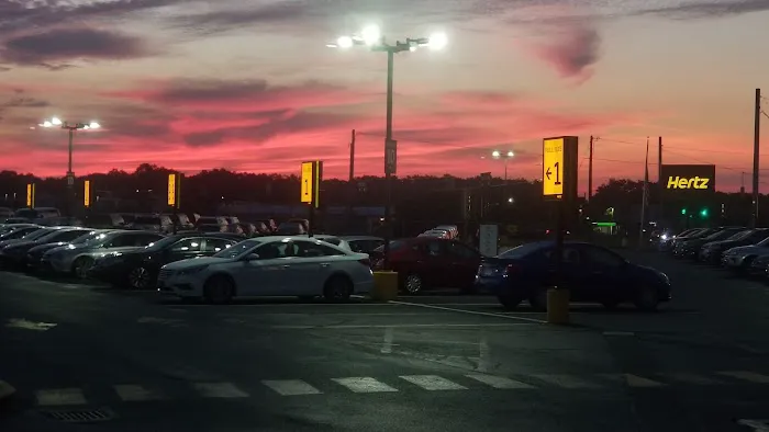 Hertz Car Rental - Windsor Locks - Bradley International Airport (BDL) Picture 10