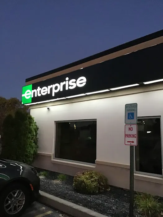 Enterprise Rent-A-Car Picture 2