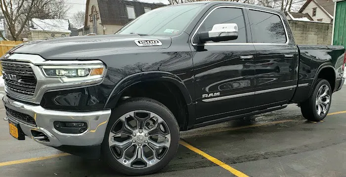 Upstate Luxury Car Rental Picture 4