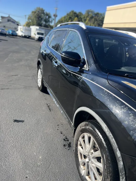 Hertz Car Rental - Rochester, Webster - Empire Blvd Hle Picture 2