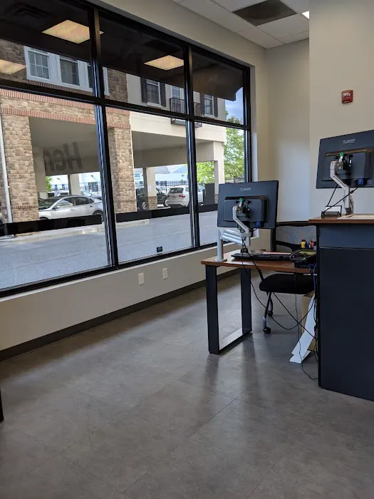 Hertz Car Rental - Newark - Marrows Road Picture 2