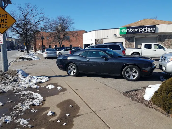 Enterprise Rent-A-Car Picture 6