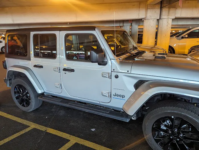 Avis Car Rental Picture 7
