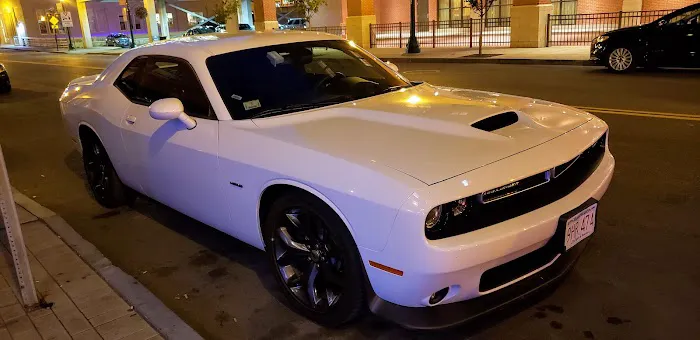 Avis Car Rental Picture 1