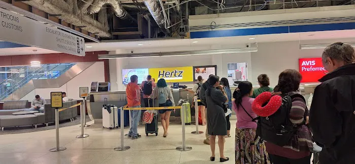 Hertz Car Rental - Rochester - Frederick Douglass Greater Rochester International Airport (ROC) Picture 5