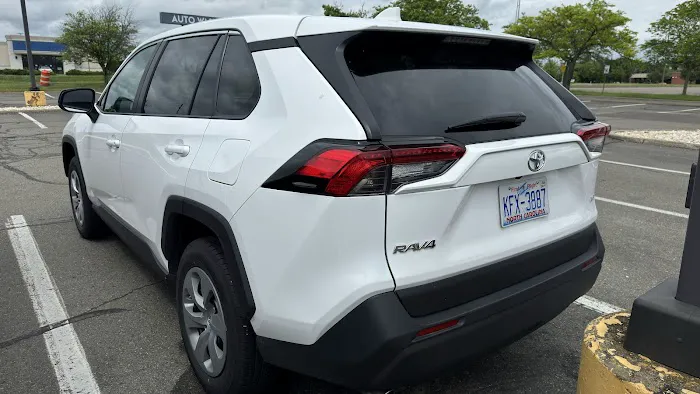 Avis Car Rental Picture 6
