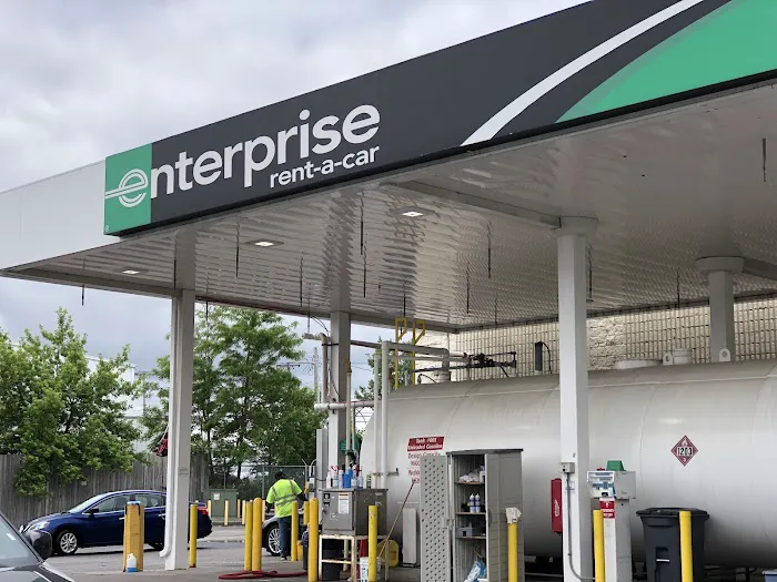 Enterprise Rent-A-Car Picture 3