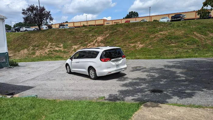 Enterprise Rent-A-Car Picture 6