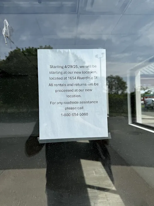 Hertz Car Rental - West Springfield - Riverdale Street Picture 3