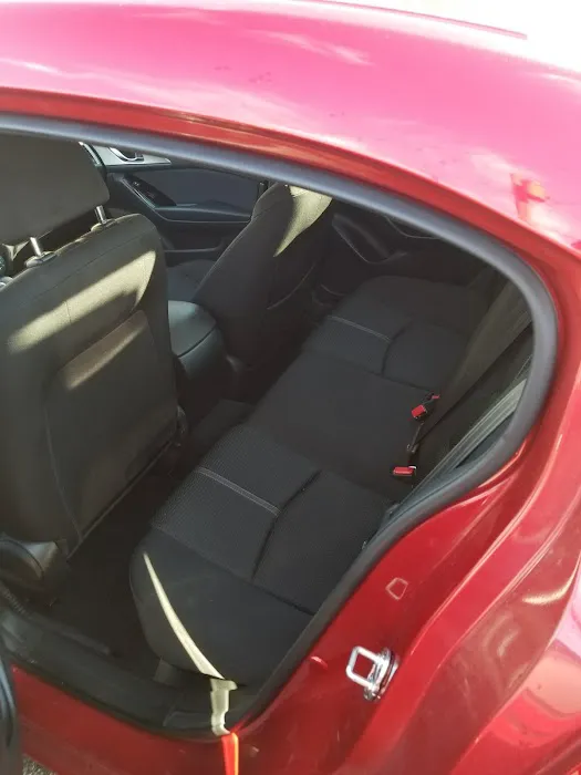 Avis Car Rental Picture 3