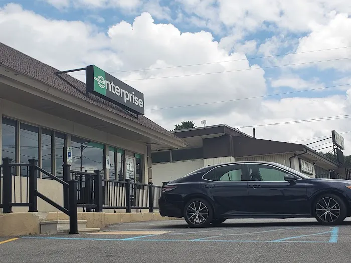 Enterprise Rent-A-Car Picture 10