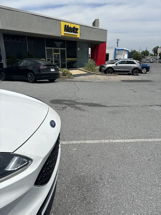 Hertz Car Rental - Catonsville - Baltimore National Pike Picture 2