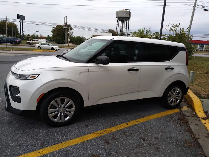Hertz Car Rental - Hagerstown - Colonial Drive Hle Picture 4