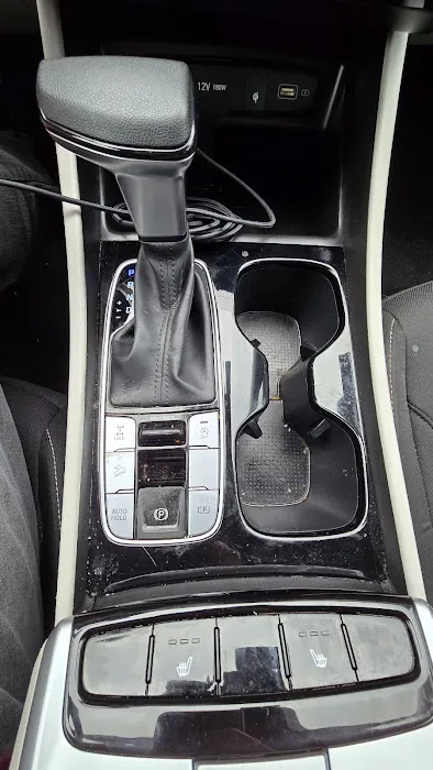 Avis Car Rental Picture 9