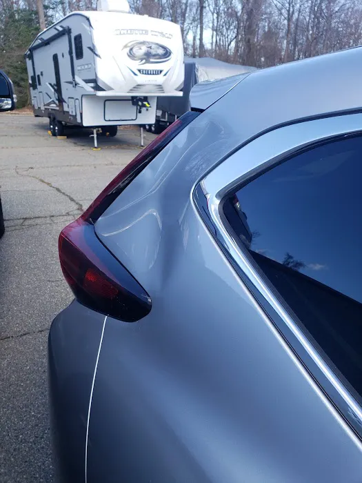 Avis Car Rental Picture 2