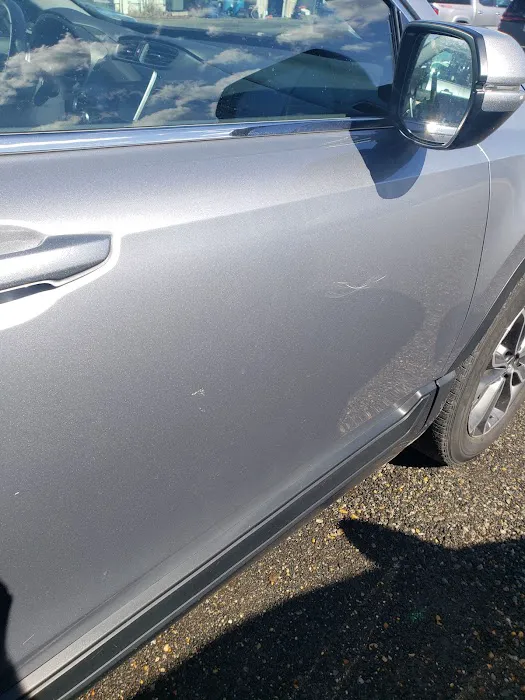Avis Car Rental Picture 6