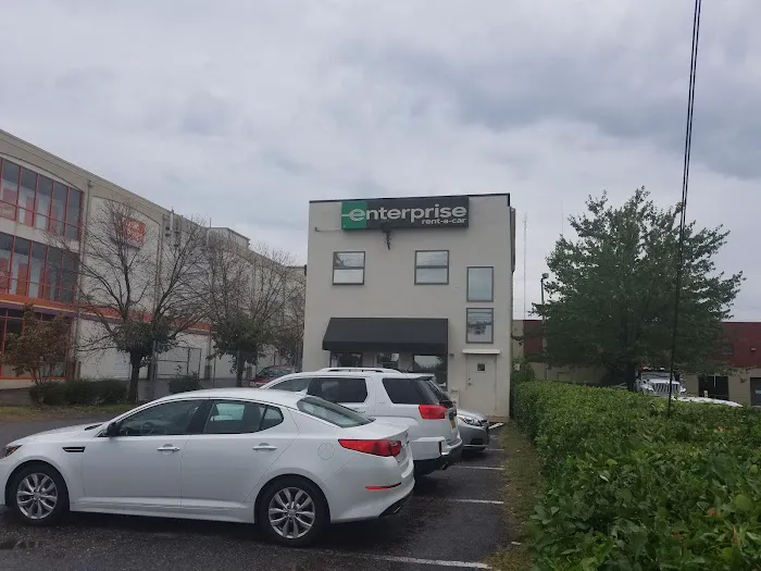 Enterprise Rent-A-Car Picture 10