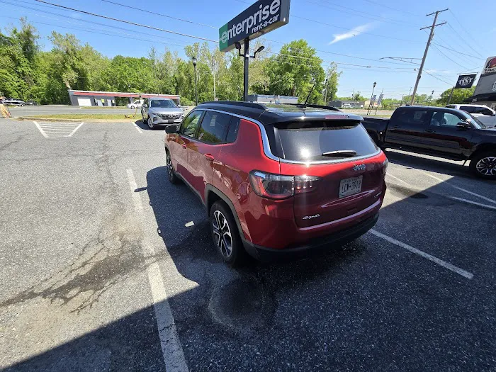 Enterprise Rent-A-Car Picture 4