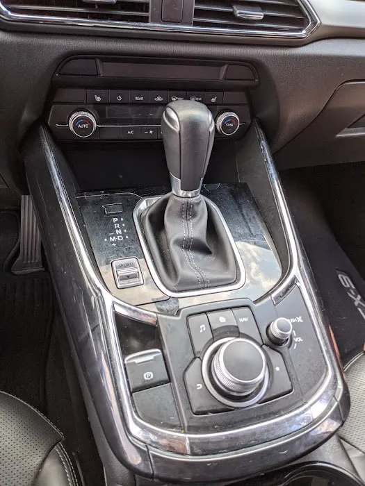 Avis Car Rental Picture 7