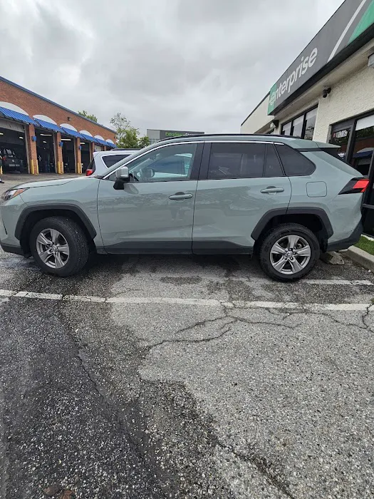 Enterprise Rent-A-Car Picture 3