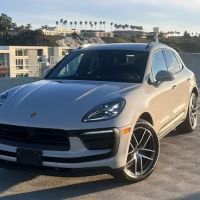 EK Luxury Rental Car ico