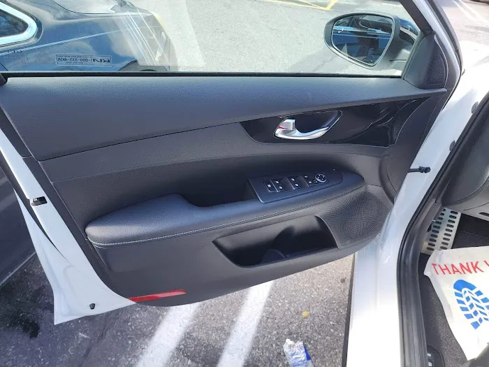 Kev’s Car Rentals Picture 7