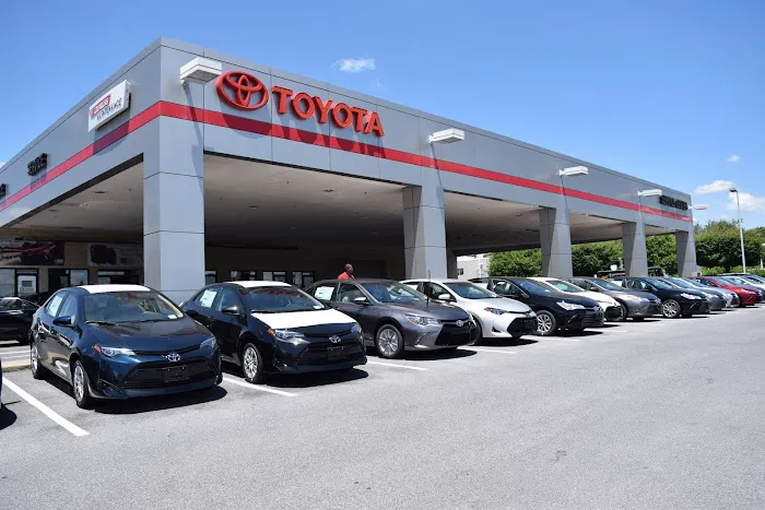 DARCARS 355 Toyota Rockville Rental Center Picture 1