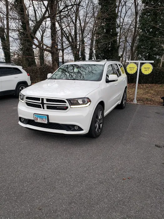 Hertz Car Rental - Winchester - West Jubal Early Drive Picture 8